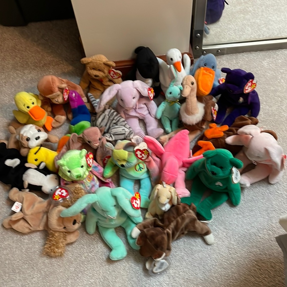 Lot of Beanie Babies - buy all or tell me to split!